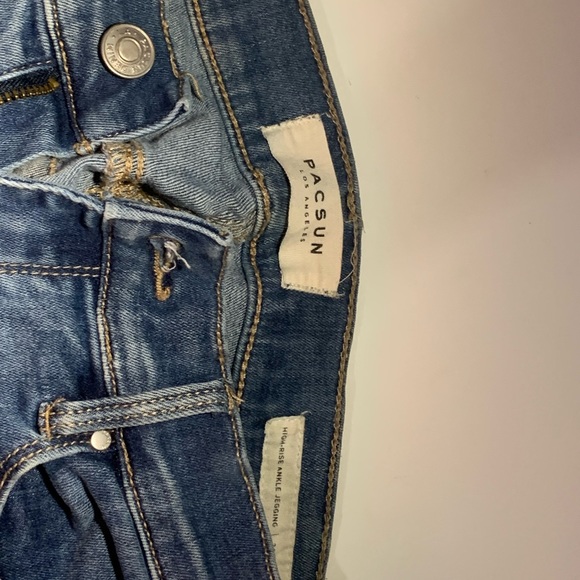 Pacsun jeans, skinny and a dark blue wash. - Picture 1 of 3